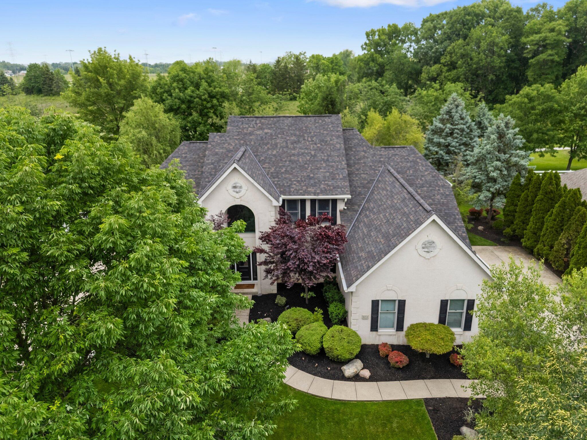 6034 Heritage View Court, Hilliard, Ohio image 3
