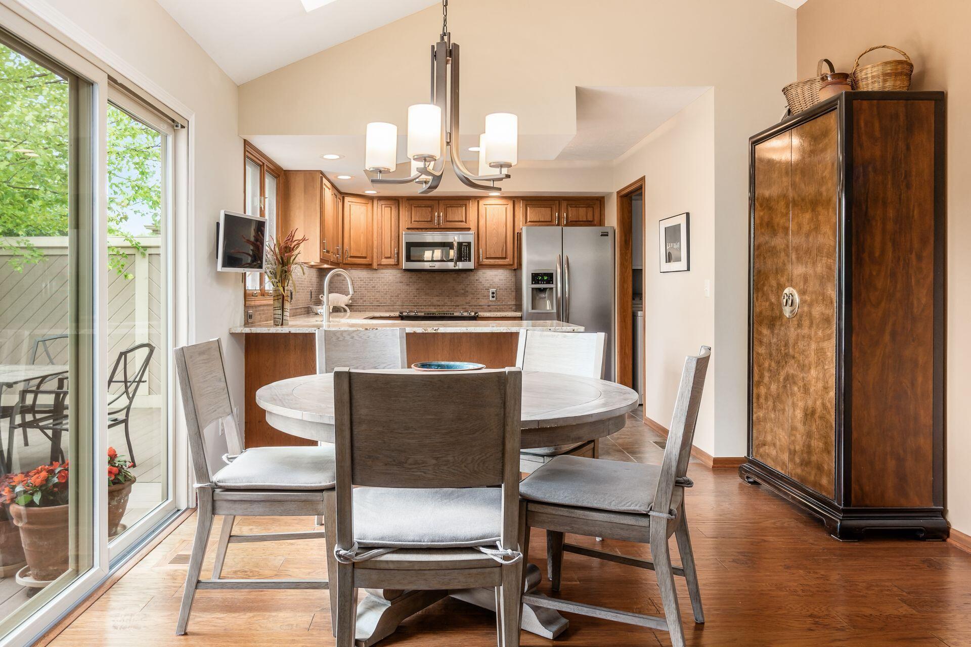 4325 Weybridge Court, Powell, Ohio image 31