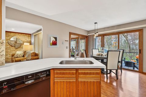 Tiny photo for 893 Maebelle Way, Westerville, OH 43081 (MLS # 225044036)