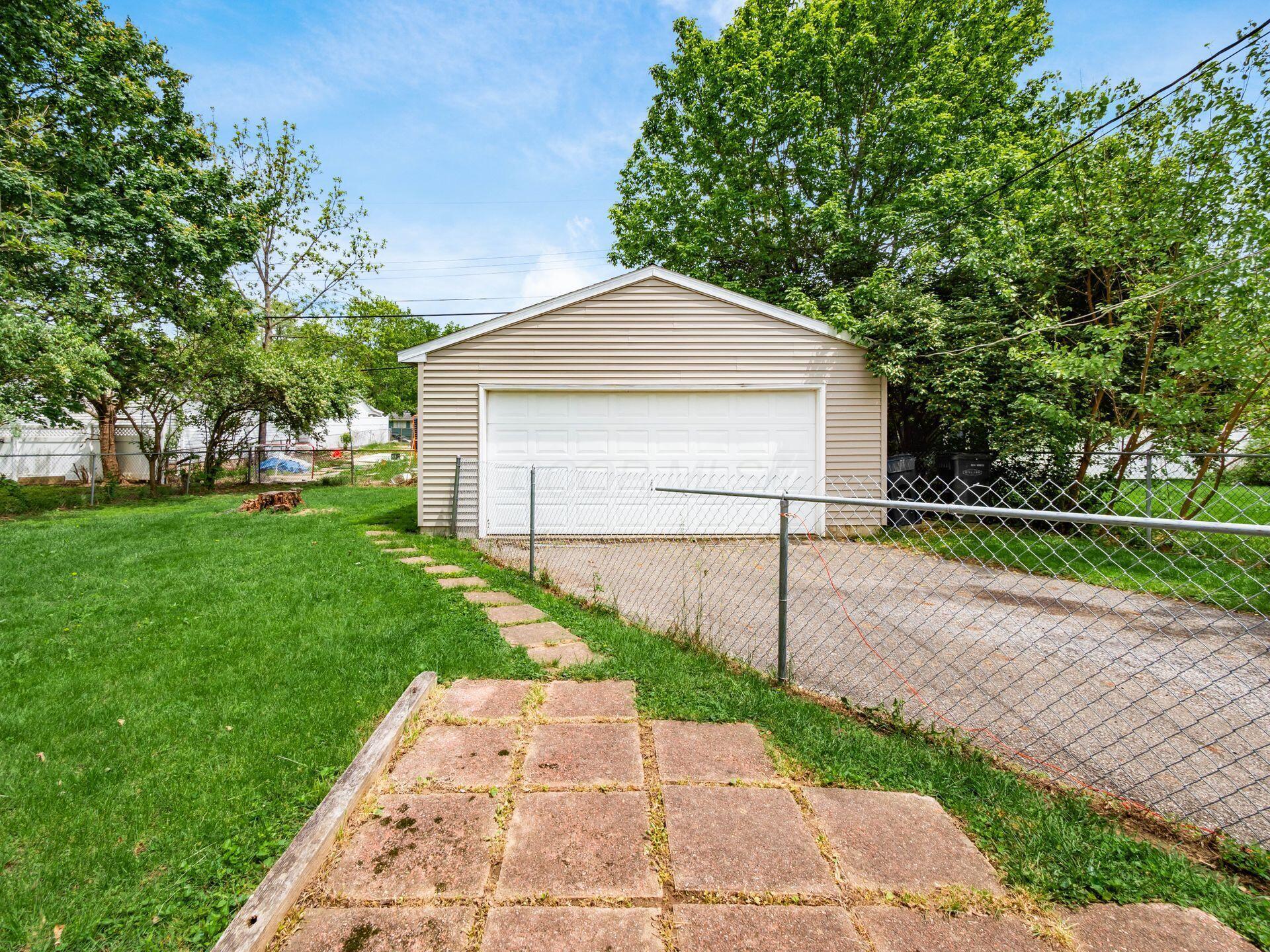 4274 Wayne Street, Hilliard, Ohio image 27