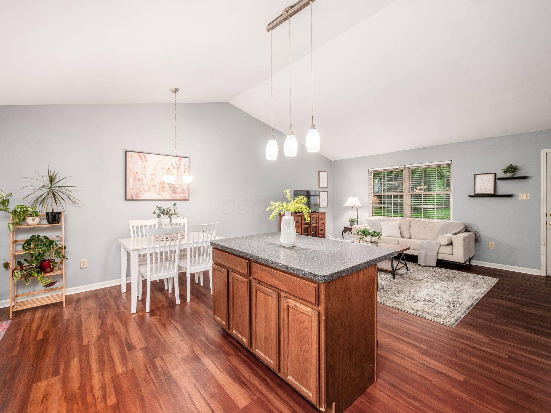 4274 Wayne Street, Hilliard, Ohio image 16