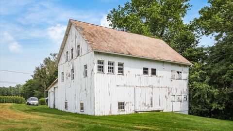 Tiny photo for 2076 Mt Vernon Road, Newark, OH 43055 (MLS # 225029656)