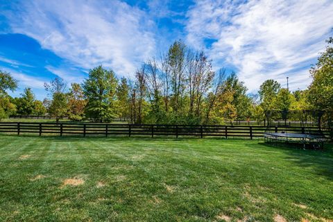 Tiny photo for 10600 Honeysuckle Way, Plain City, OH 43064 (MLS # 226005389)