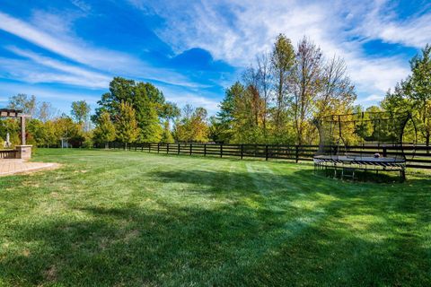 Tiny photo for 10600 Honeysuckle Way, Plain City, OH 43064 (MLS # 226005389)