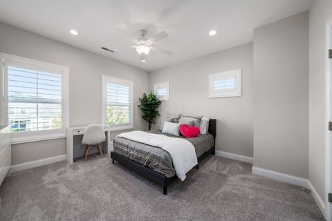 Tiny photo for 10600 Honeysuckle Way, Plain City, OH 43064 (MLS # 226005389)