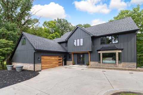 Photo of 1560 Carriage Road, Powell, OH 43065 (MLS # 226030677)