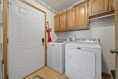 Tiny photo for 1291 Stratford Court, Circleville, OH 43113 (MLS # 226013120)