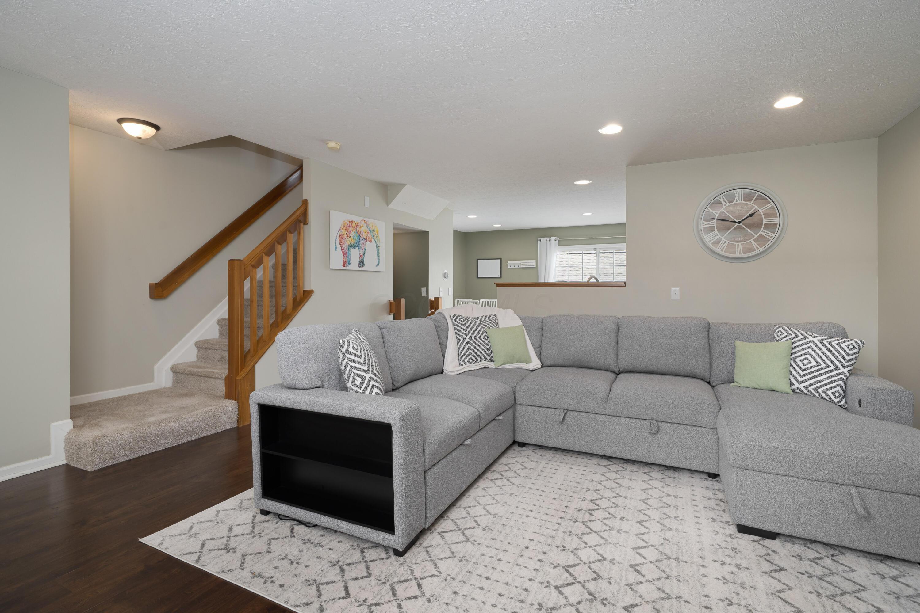 5724 Colts Gate Drive, New Albany, Ohio image 6