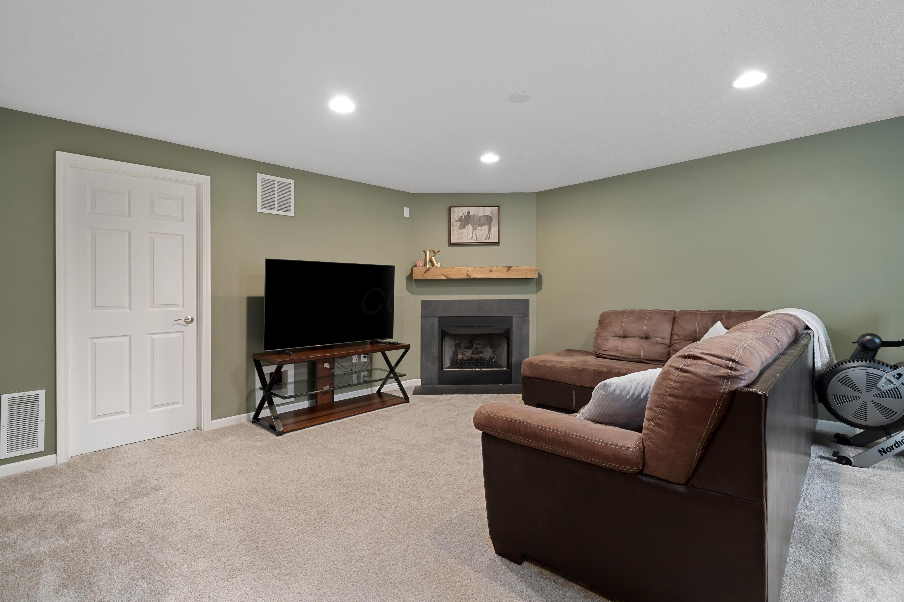 5724 Colts Gate Drive, New Albany, Ohio image 25