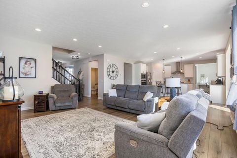 Tiny photo for 582 Zoar Street, Galena, OH 43021 (MLS # 226005285)