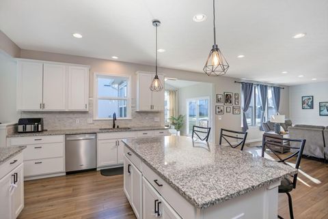 Tiny photo for 582 Zoar Street, Galena, OH 43021 (MLS # 226005285)