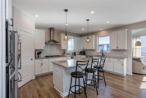 Tiny photo for 582 Zoar Street, Galena, OH 43021 (MLS # 226005285)