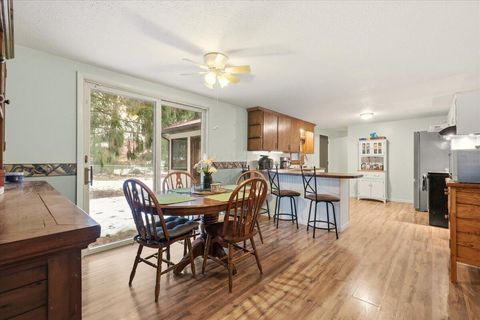 Tiny photo for 6 Adena Court, Fredericktown, OH 43019 (MLS # 226000570)