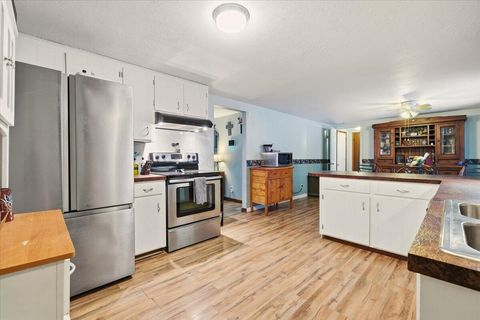 Tiny photo for 6 Adena Court, Fredericktown, OH 43019 (MLS # 226000570)