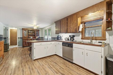 Tiny photo for 6 Adena Court, Fredericktown, OH 43019 (MLS # 226000570)