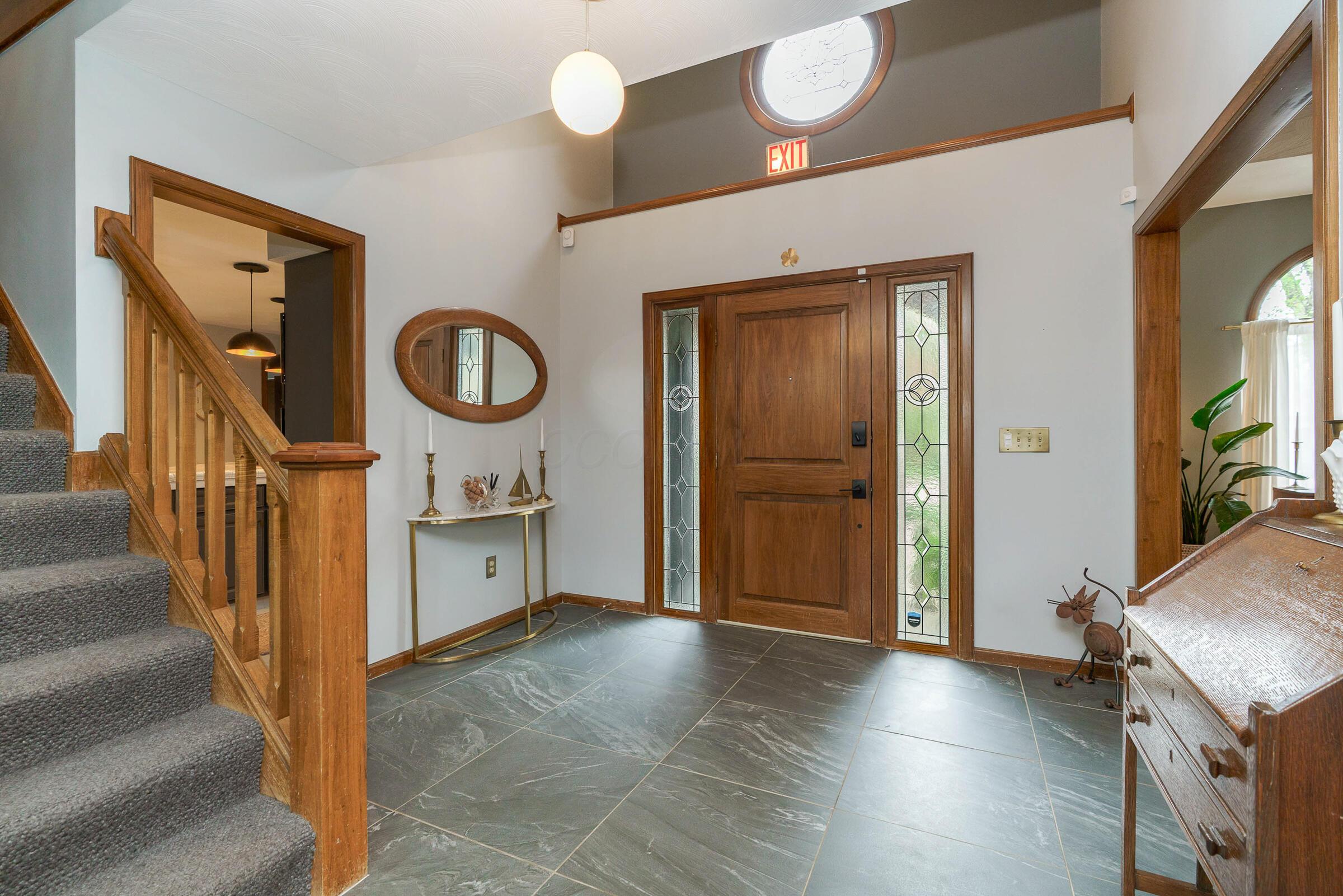 8176 Lake Bluff Court