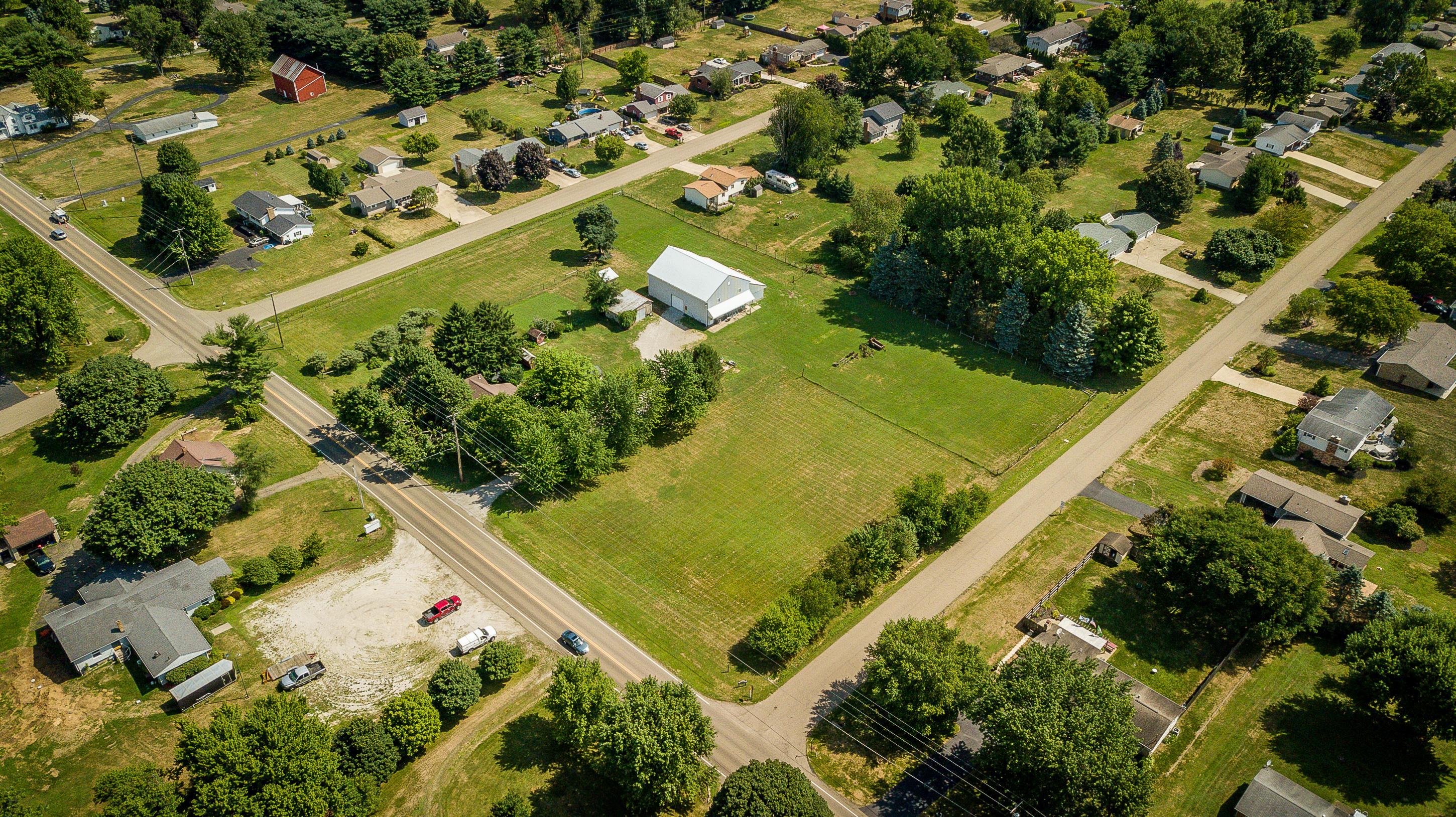 11070 Market Avenue, Uniontown, Ohio image 32