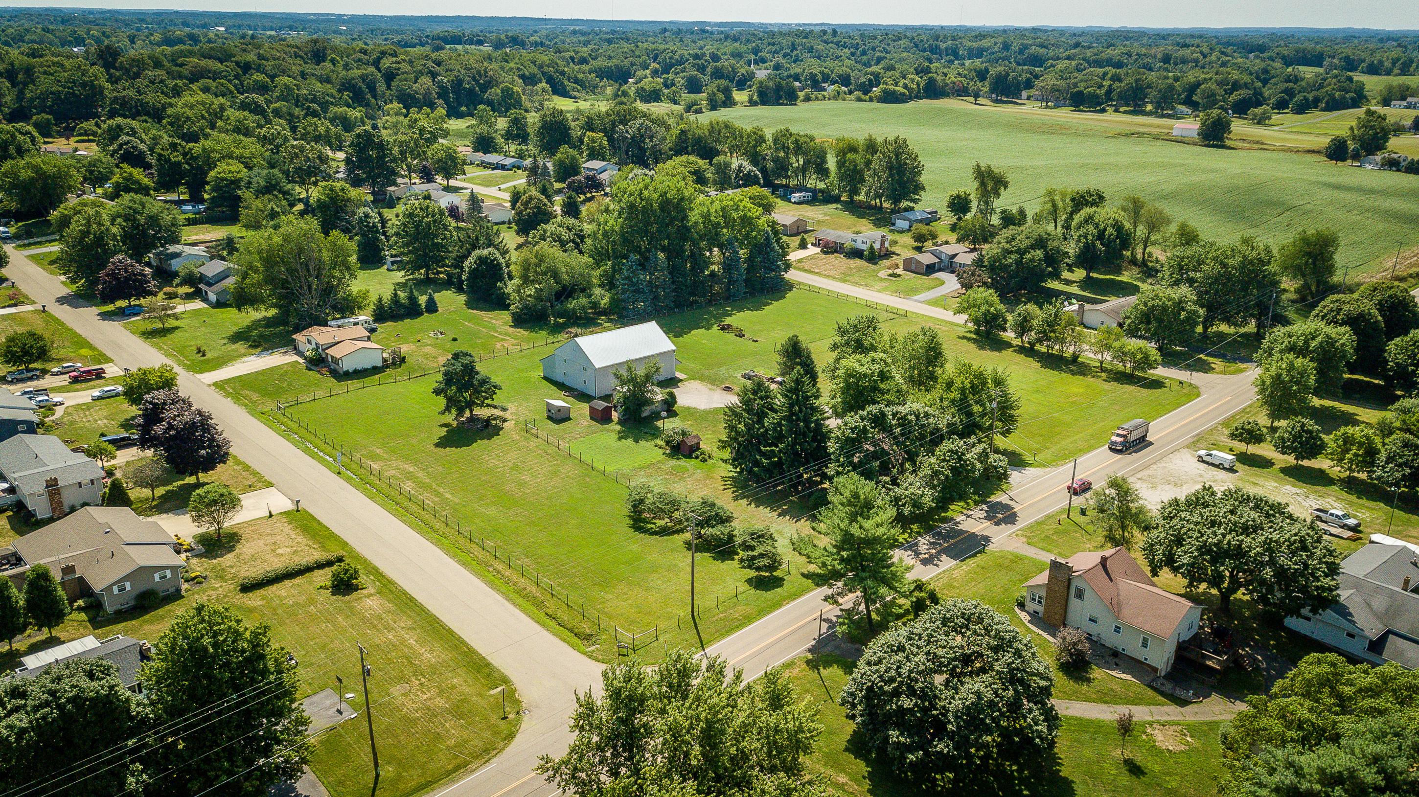 11070 Market Avenue, Uniontown, Ohio image 33