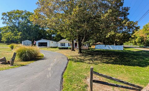 Photo of 2731 Sandusky Street, Grove City, OH 43123 (MLS # 225035173)