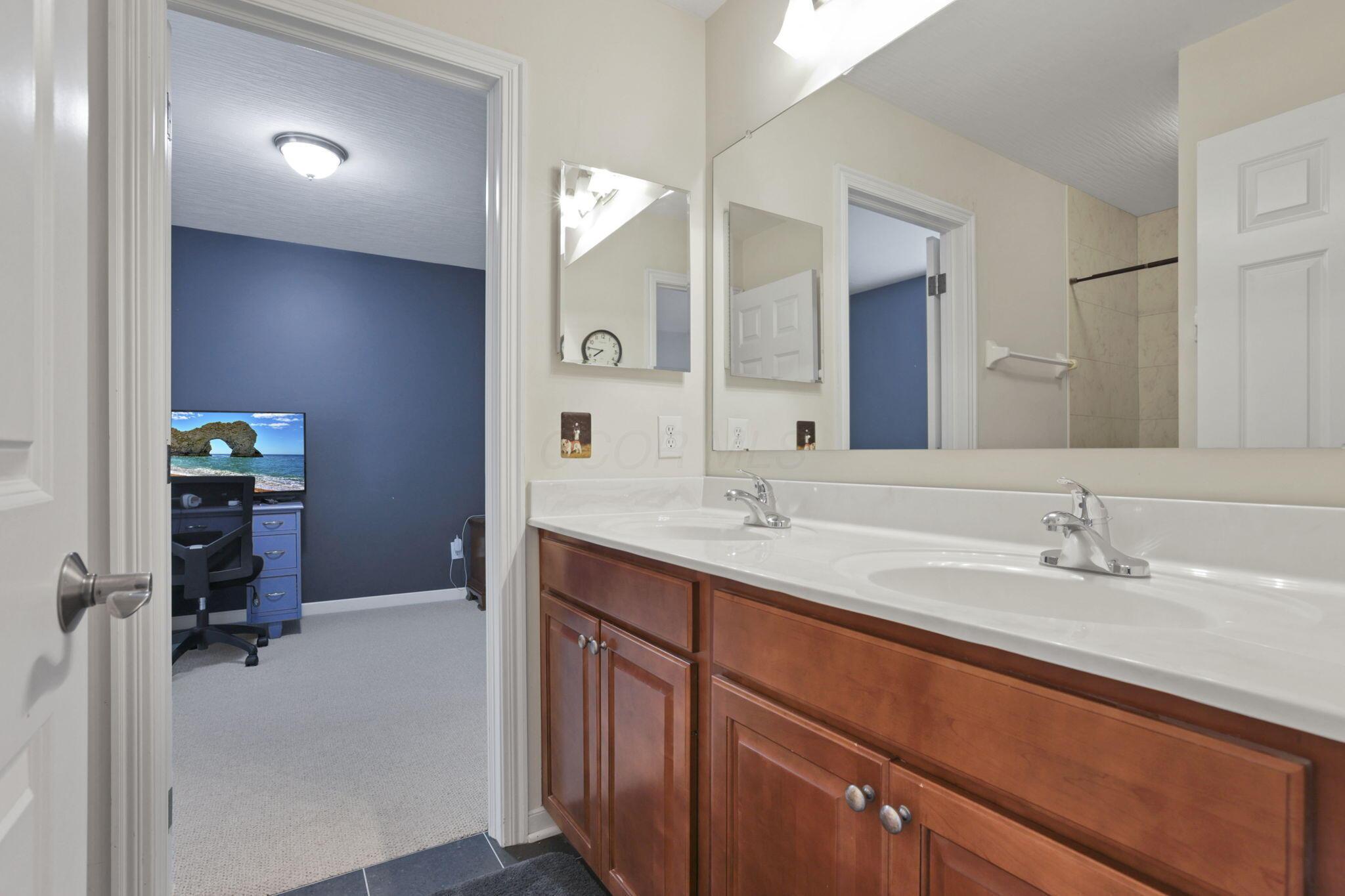8708 Belworth Square, New Albany, Ohio image 48