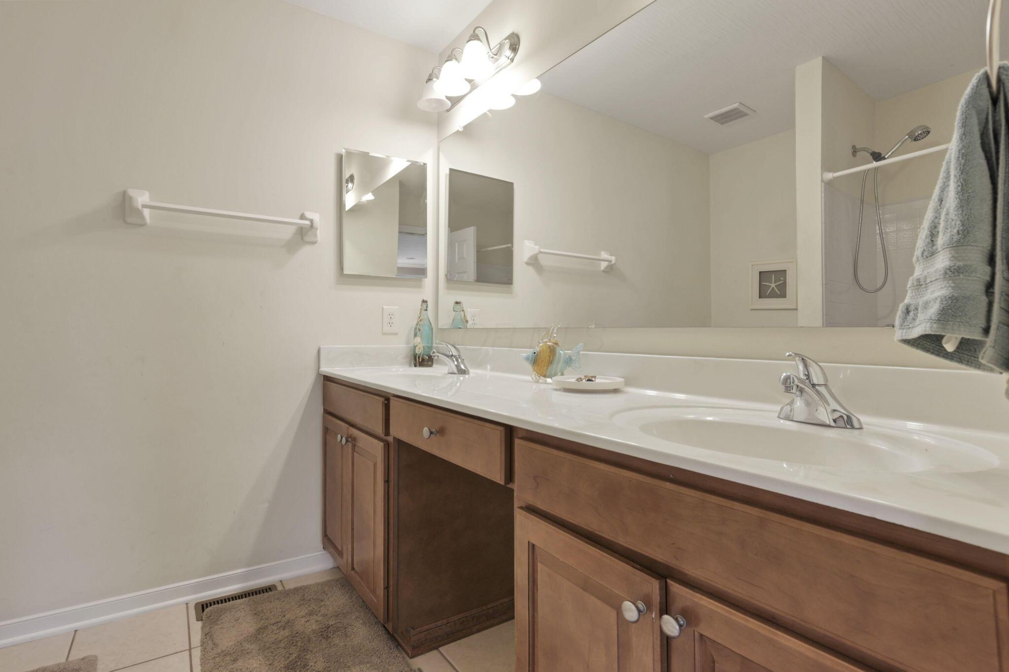 8708 Belworth Square, New Albany, Ohio image 44