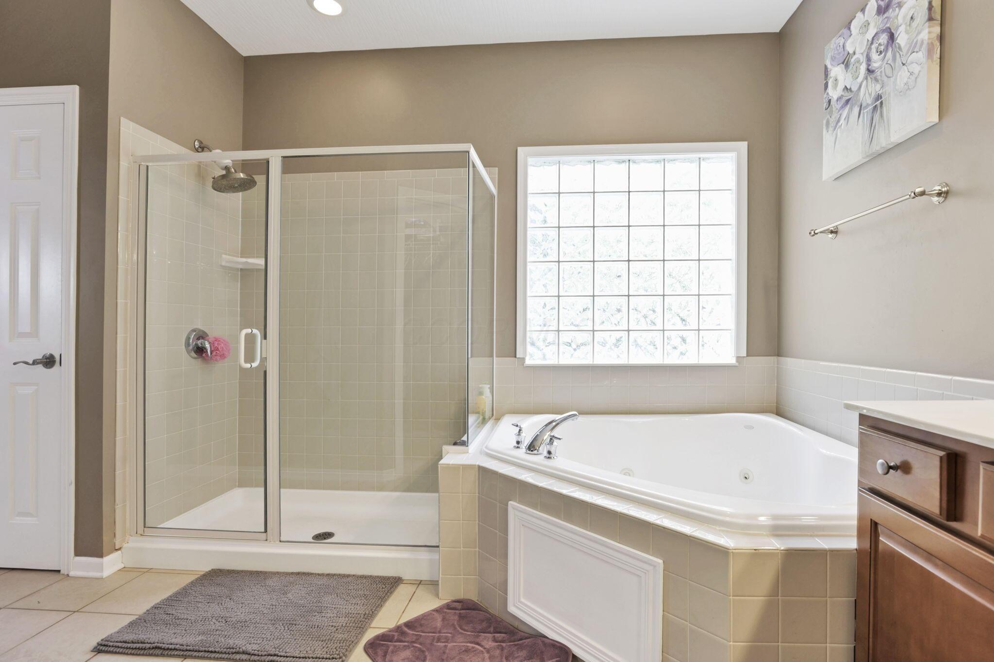 8708 Belworth Square, New Albany, Ohio image 28