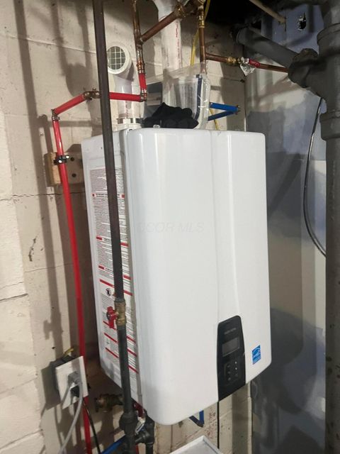 Tiny photo for 3608 Bolton Avenue, Columbus, OH 43227 (MLS # 225044768)