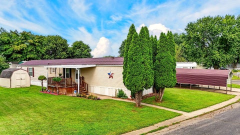 Photo of 7 Delaware Drive, Chillicothe, OH 45601 (MLS # 226035830)