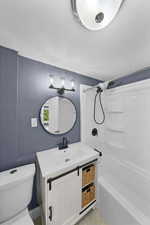 Tiny photo for 558 S Ogden Avenue, Columbus, OH 43204 (MLS # 226029441)
