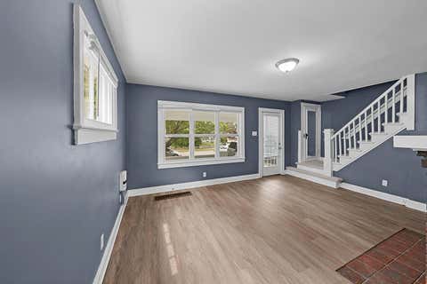 Tiny photo for 558 S Ogden Avenue, Columbus, OH 43204 (MLS # 226029441)