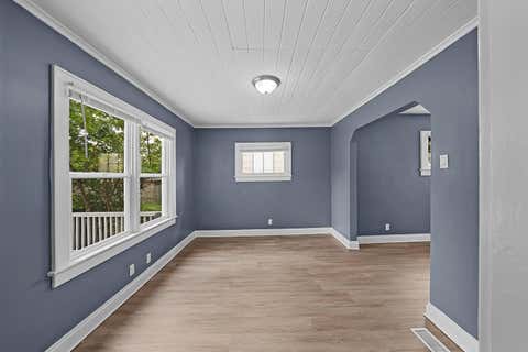 Tiny photo for 558 S Ogden Avenue, Columbus, OH 43204 (MLS # 226029441)