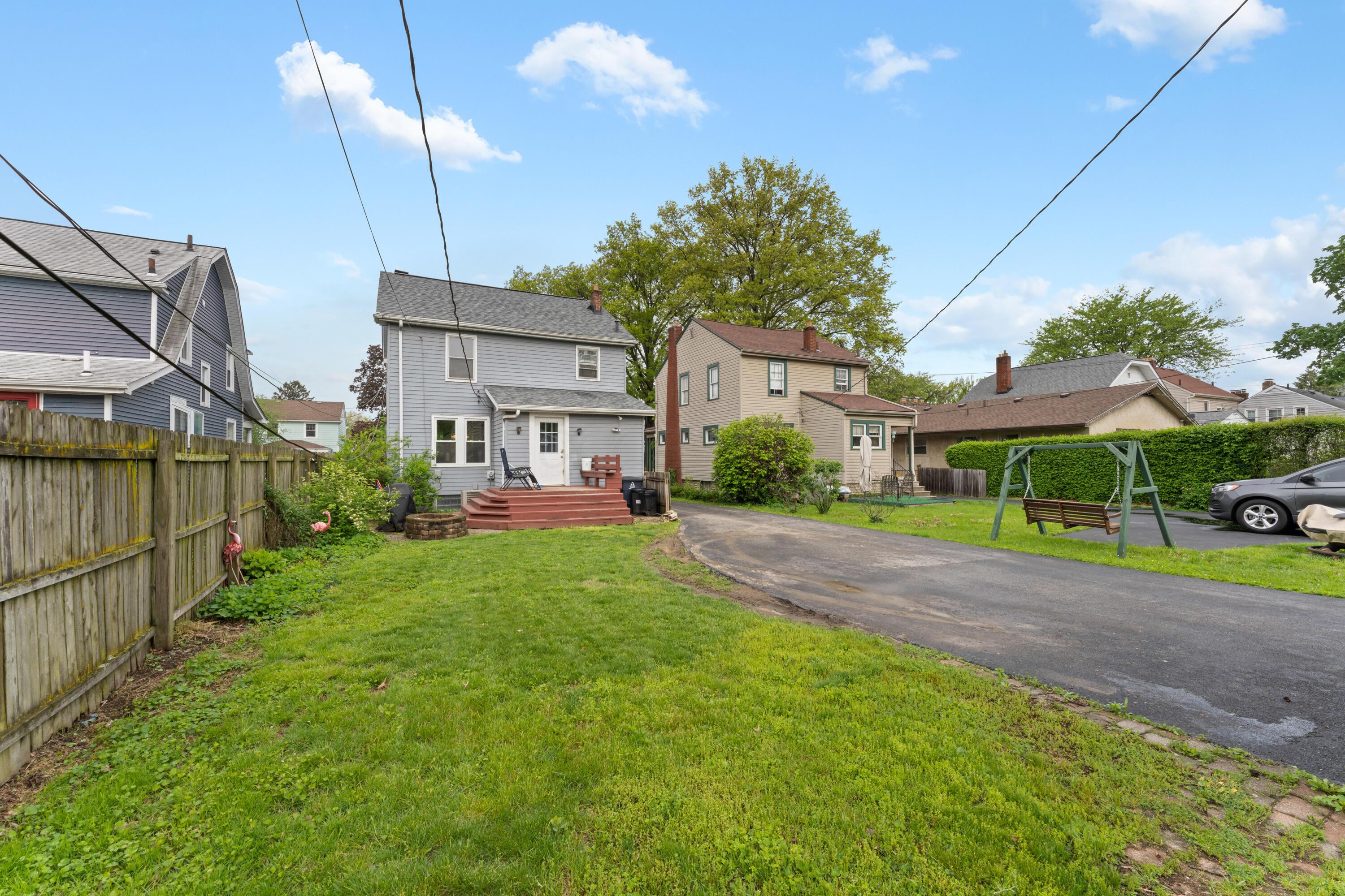 742 S Cassingham Road, Bexley, Ohio image 37