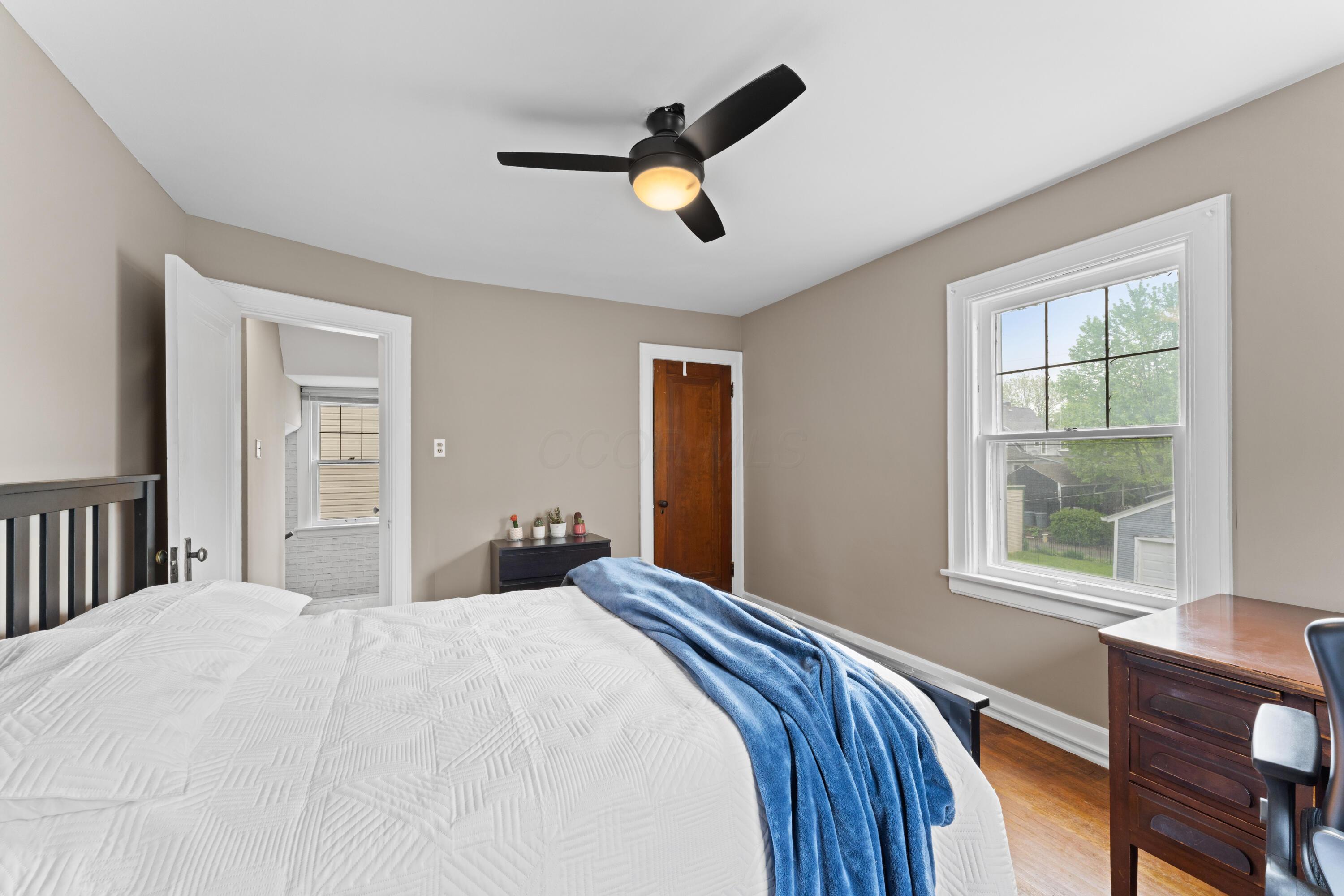 742 S Cassingham Road, Bexley, Ohio image 24