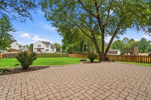 Tiny photo for 7505 Benderson Drive, Westerville, OH 43082 (MLS # 226036317)