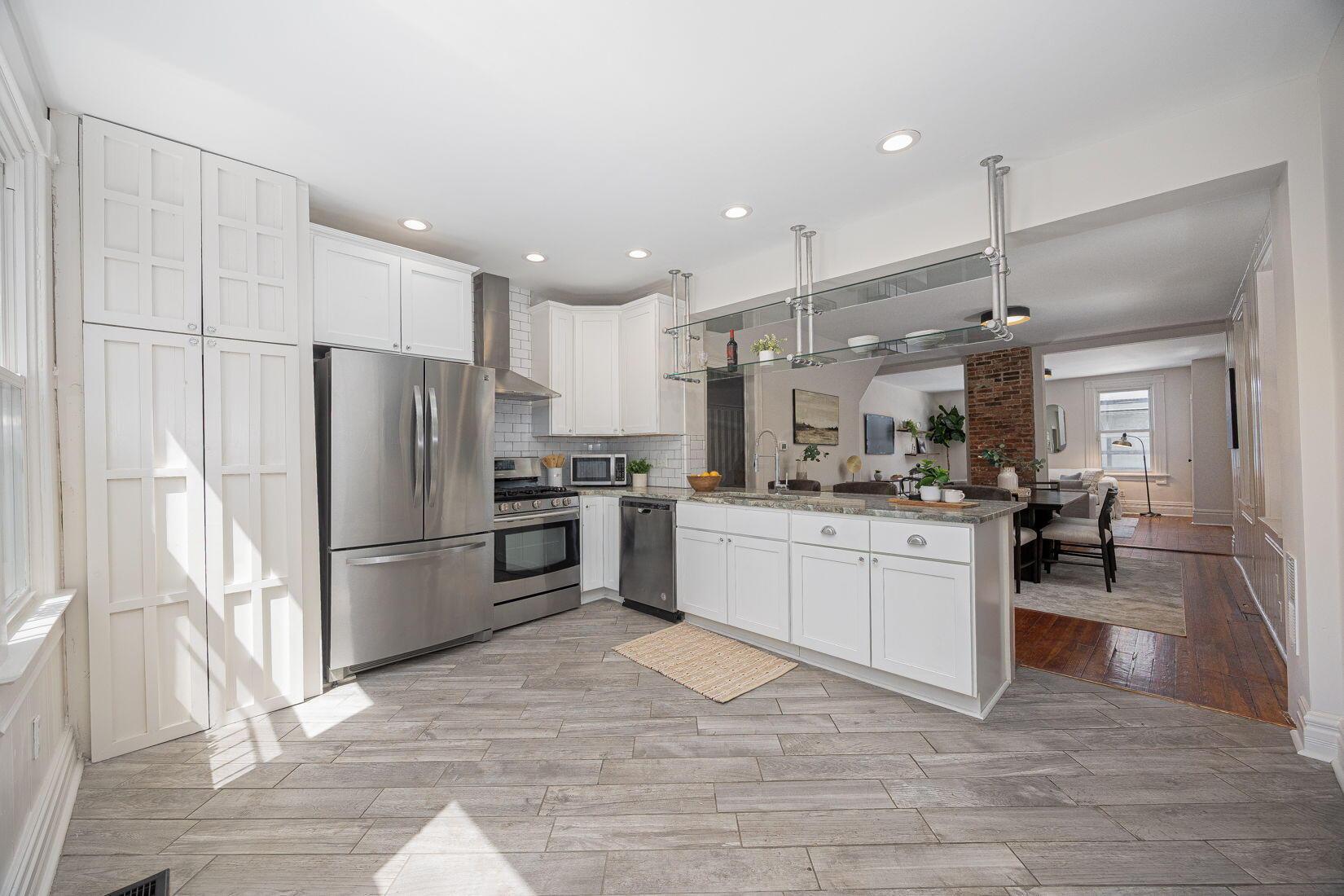 238 1/2 E Whittier Street, Columbus, Ohio image 13