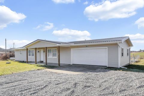 Tiny photo for 20595 Happy Hollow Road, Laurelville, OH 43135 (MLS # 226004908)