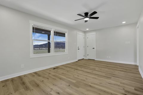 Tiny photo for 20595 Happy Hollow Road, Laurelville, OH 43135 (MLS # 226004908)