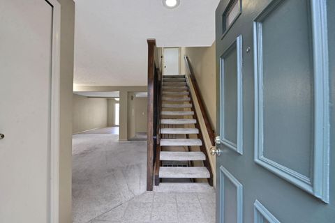 Tiny photo for 5108 Ranstead Court, Columbus, OH 43220 (MLS # 225045513)