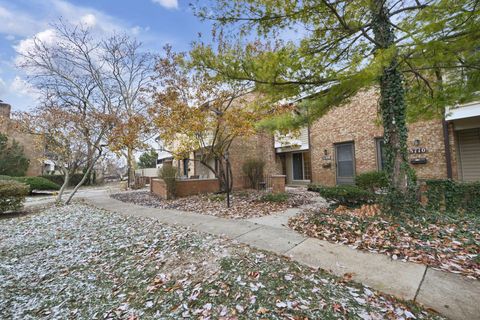 Tiny photo for 5108 Ranstead Court, Columbus, OH 43220 (MLS # 225045513)