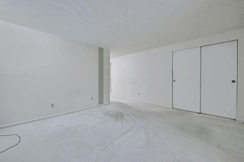 Tiny photo for 5108 Ranstead Court, Columbus, OH 43220 (MLS # 225045513)