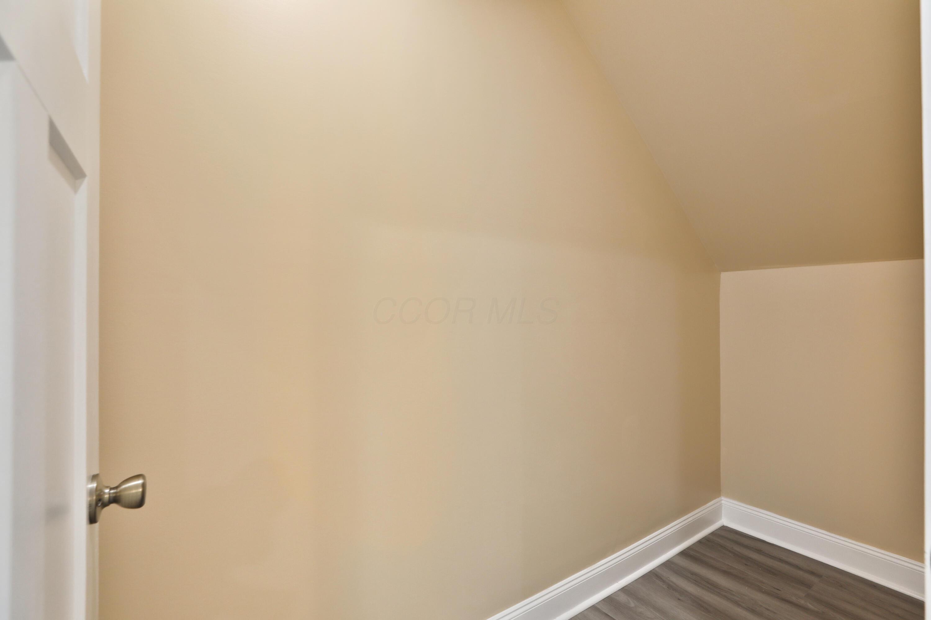 326 Tibet Road, Columbus, Ohio image 39