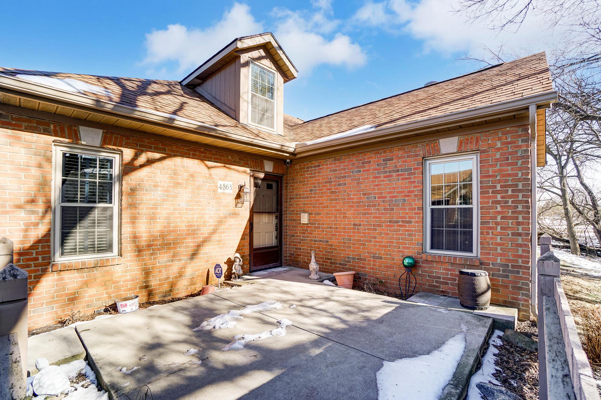 4863 Berry Leaf Place, Hilliard, Ohio image 3