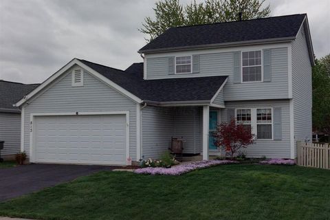 Photo of 813 Hurlock Lane, Galloway, OH 43119 (MLS # 226000869)