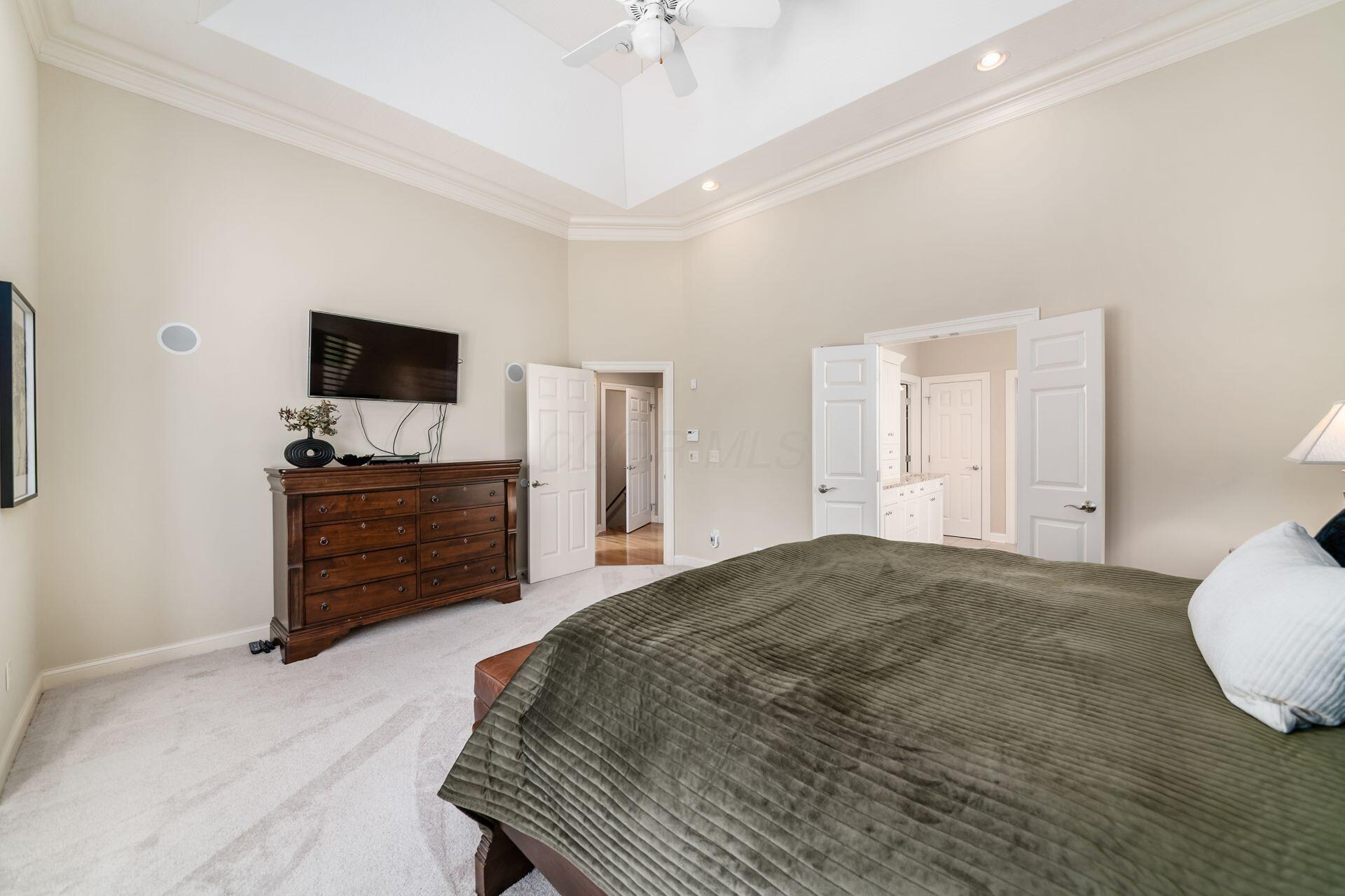 4568 Hickory Rock Drive, Powell, Ohio image 36
