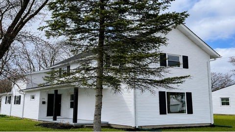 Photo of 26 Parrott Street, Mount Vernon, OH 43050 (MLS # 226019536)