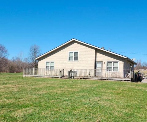 Photo of 9600 Tarlton Road SW, Stoutsville, OH 43154 (MLS # 226007023)