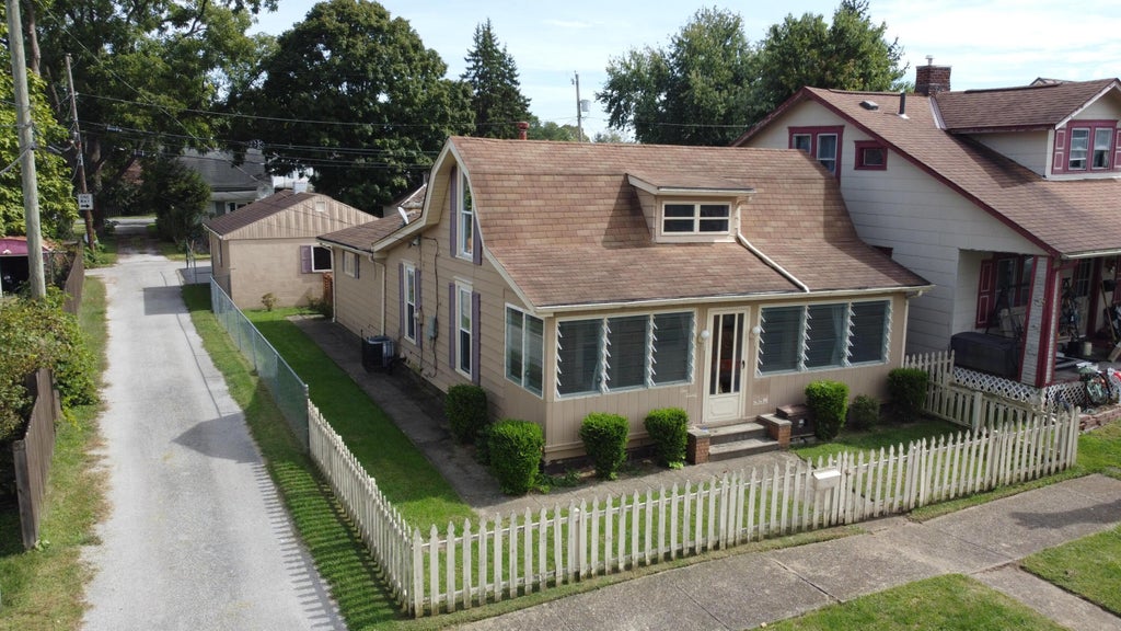 Photo of 120 S Zane Avenue, Lancaster, OH 43130 (MLS # 226037300)