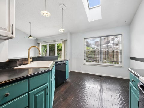 Tiny photo for 6254 Mcnaughten Place Lane 47 #47, Columbus, OH 43213 (MLS # 226036375)