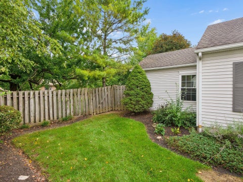 Tiny photo for 6254 Mcnaughten Place Lane 47 #47, Columbus, OH 43213 (MLS # 226036375)