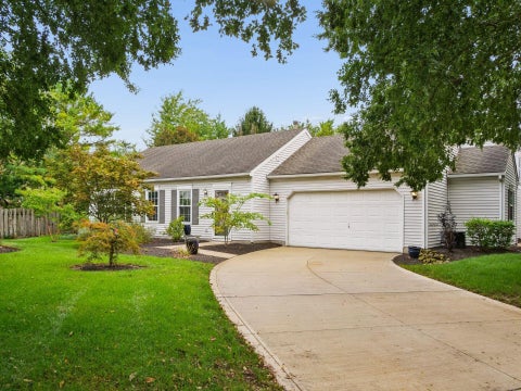 Photo of 6254 Mcnaughten Place Lane 47 #47, Columbus, OH 43213 (MLS # 226036375)